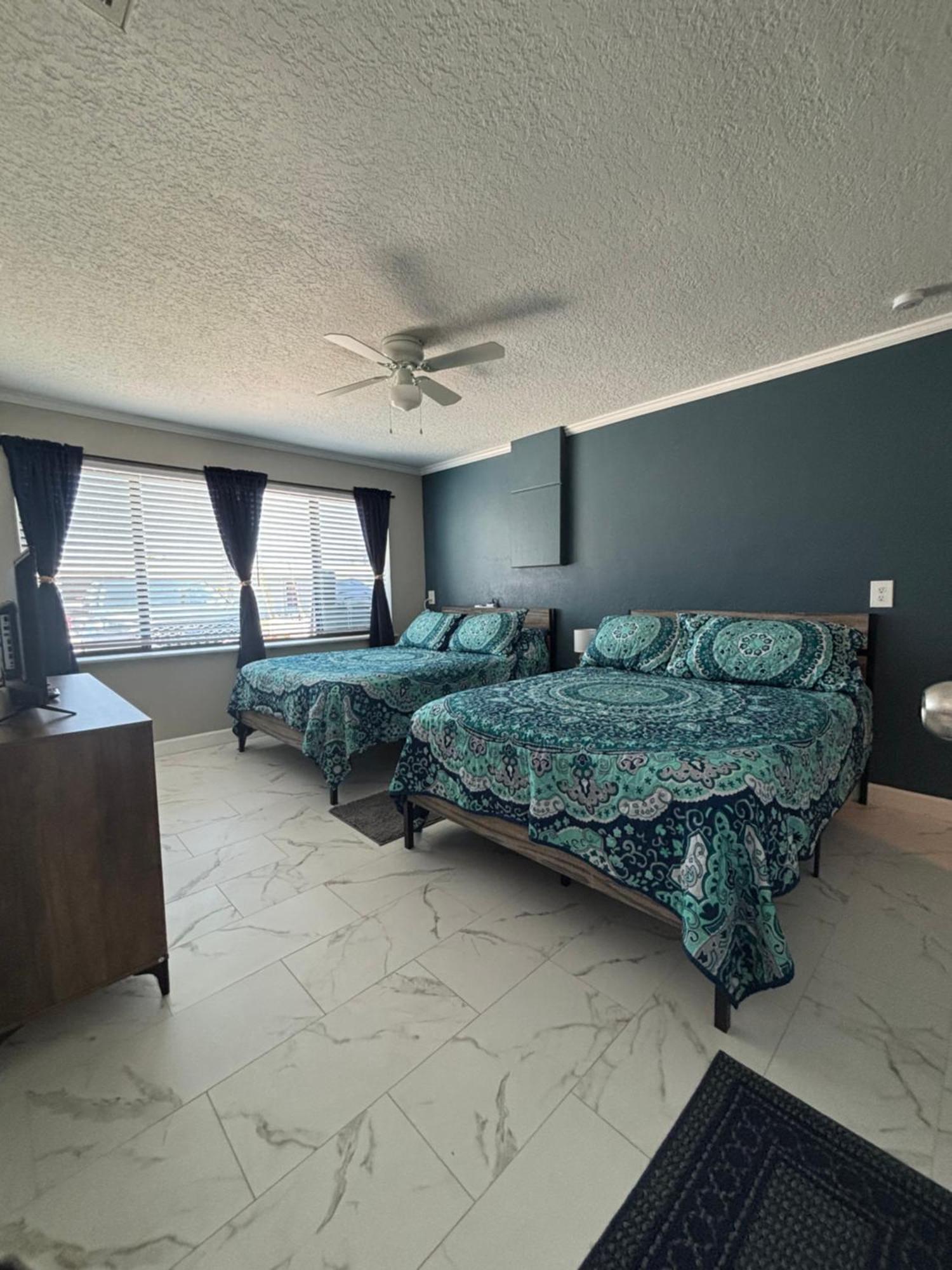 Gorgeous Seaside Seashell Cottage! 哈得逊 外观 照片